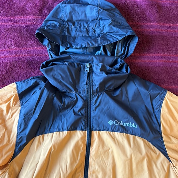 Columbia rain jacket - Picture 3 of 3
